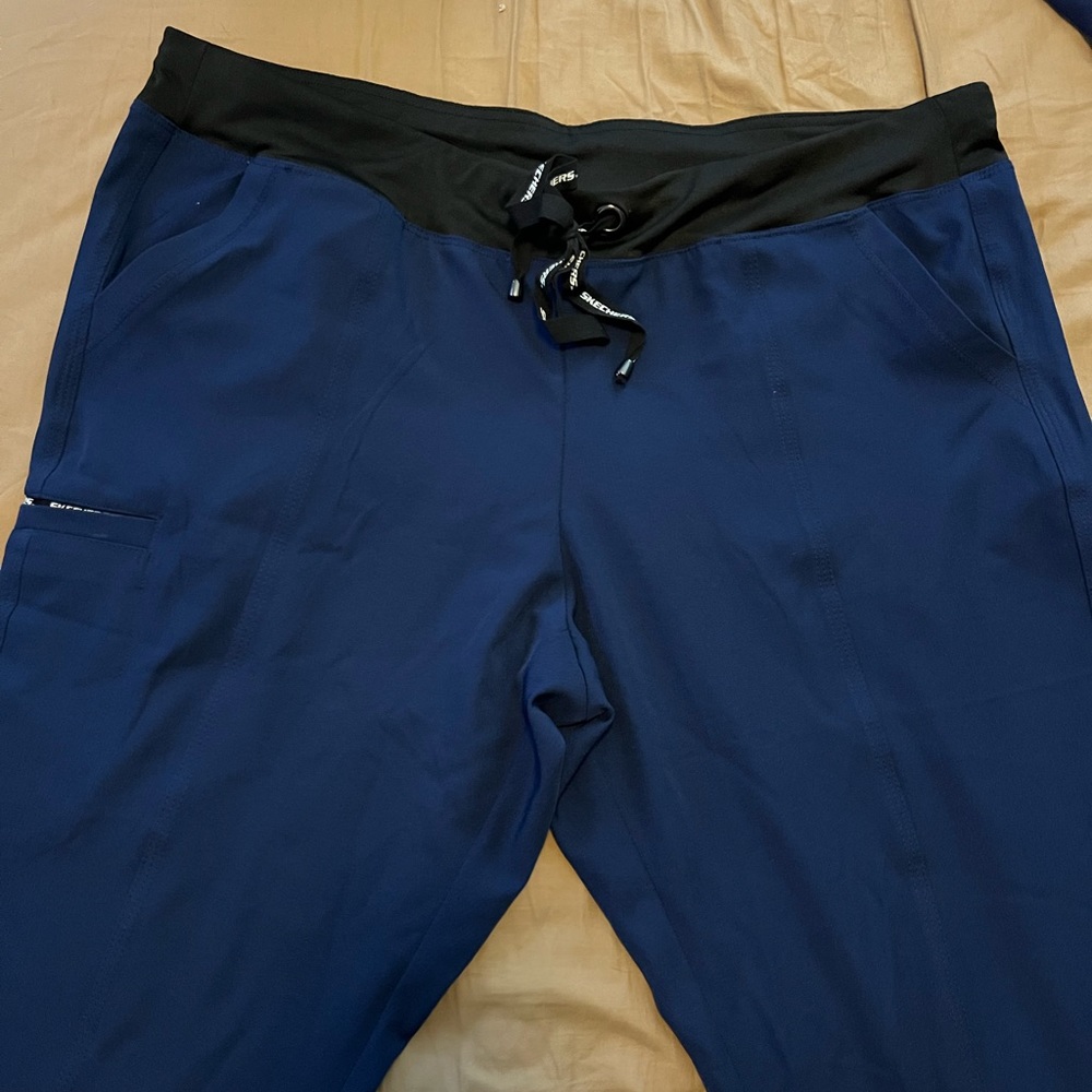 Sketchers navy blue scrub pants